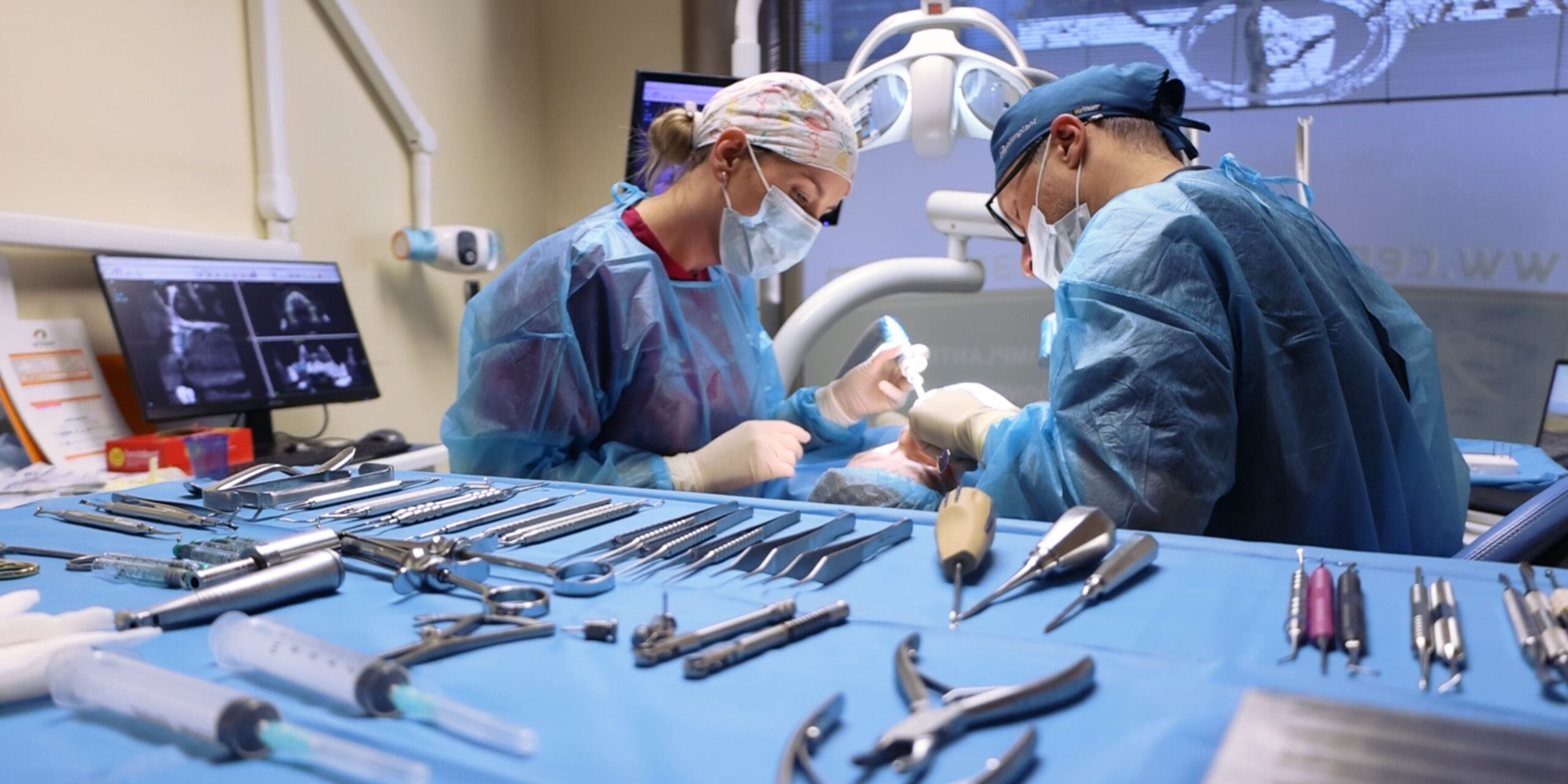 implantes dentales en León